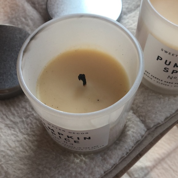 Sweet Water Decor Pumpkin Spice candles - Picture 3 of 4
